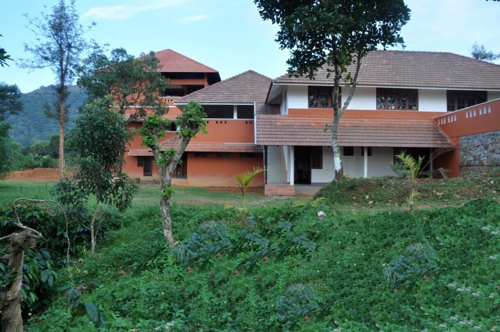 Stay Simple 3 Hills County Resort Kalpetta Eksteriør billede
